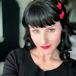 Meet your Posher, Amber